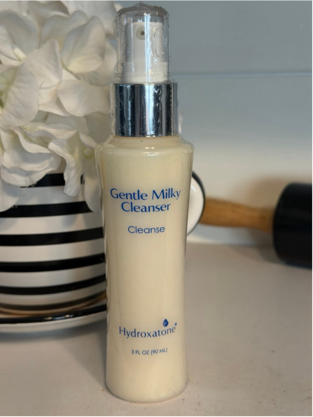 New Factory Sealed Hydroxatone Gentle Milky Cleanser